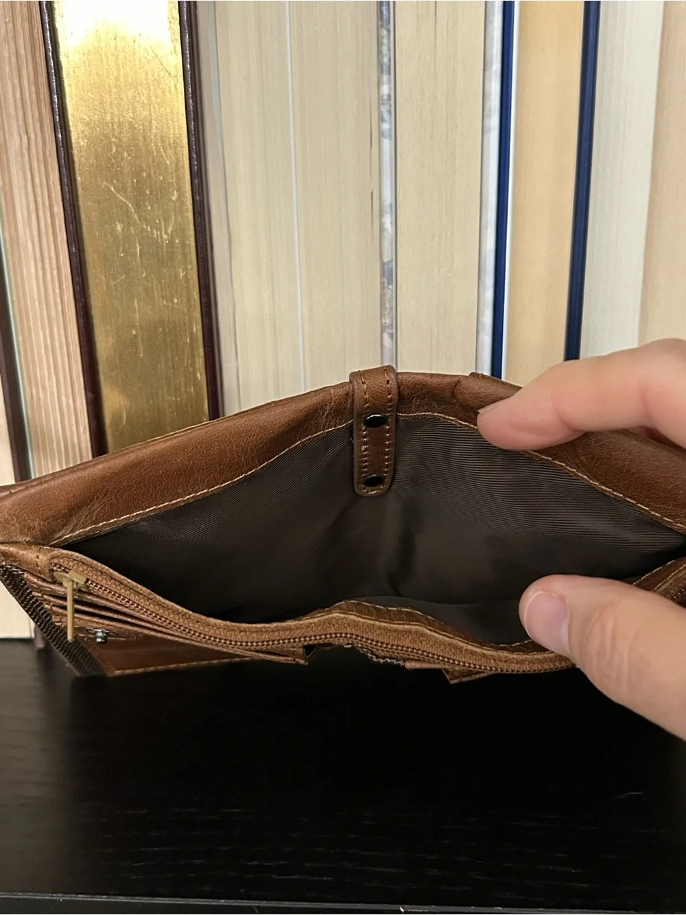 Brown Leather Men's Bifold Zip Wallet